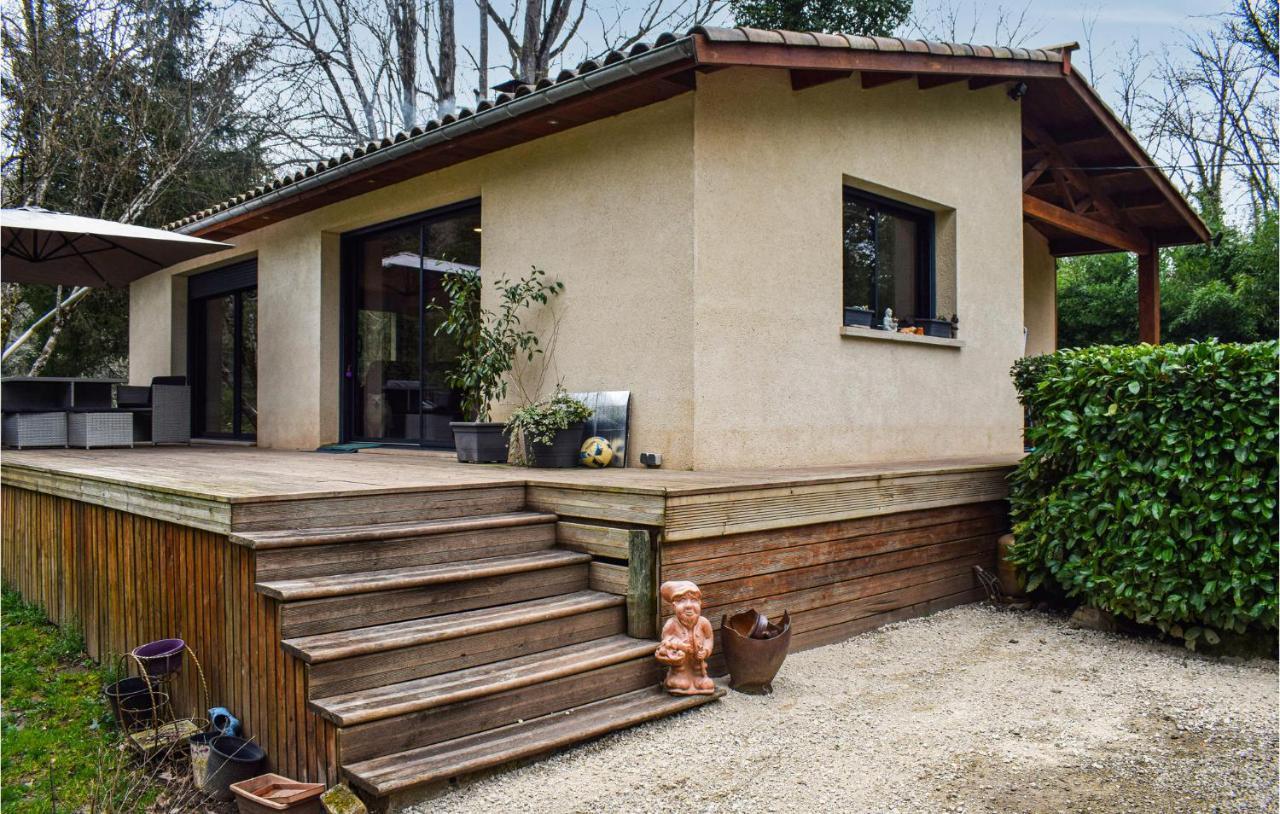 Beautiful Home In Pradines With Kitchen Exterior photo